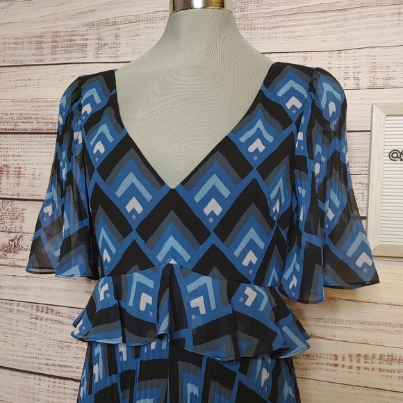 CLUB Monaco Gostanzah Maxi Dress Size 4 - Picture 3 of 15